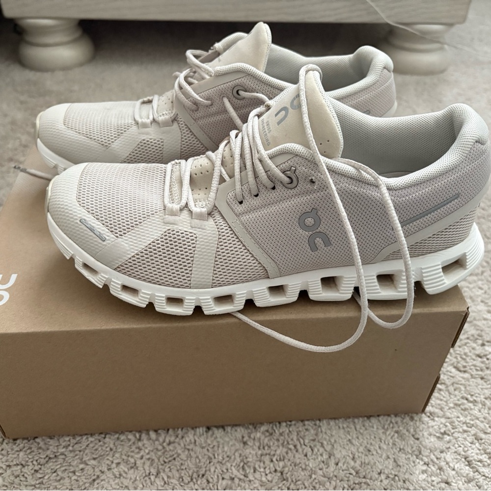 On Cloud 5 Pearl size 8